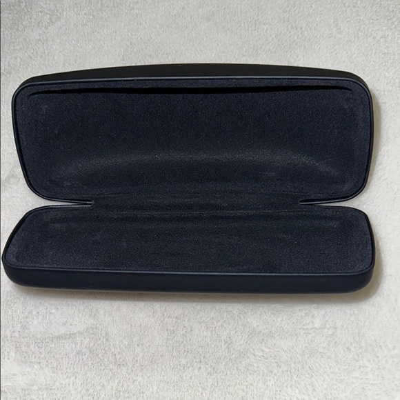 Nautica Black Hardshell Snap Closure Eyeglass Case Unisex Preowned - Picture 3 of 6